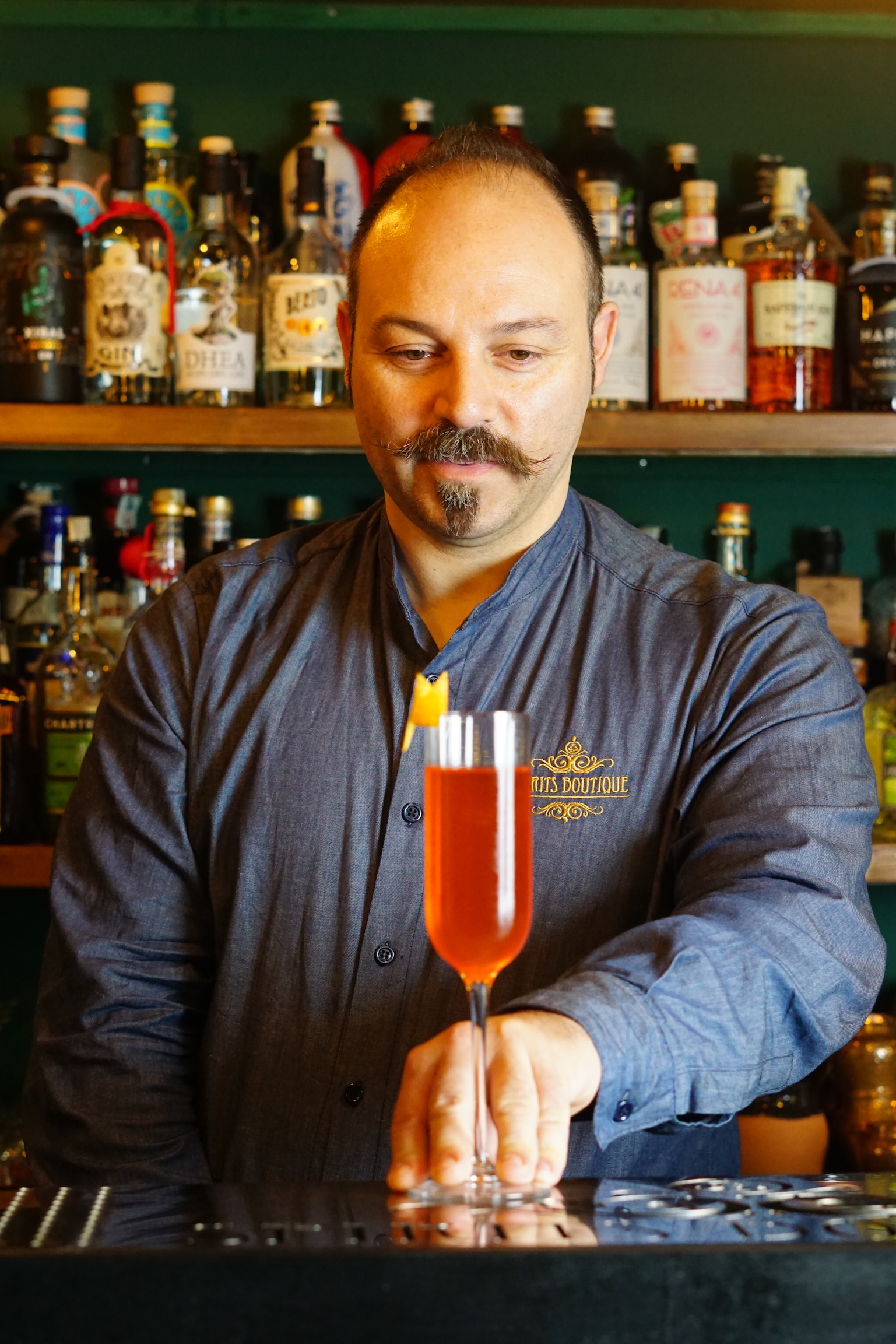 Cocktail bar a Cagliari: Emilio Rocchino apre il secondo Spirits Boutique