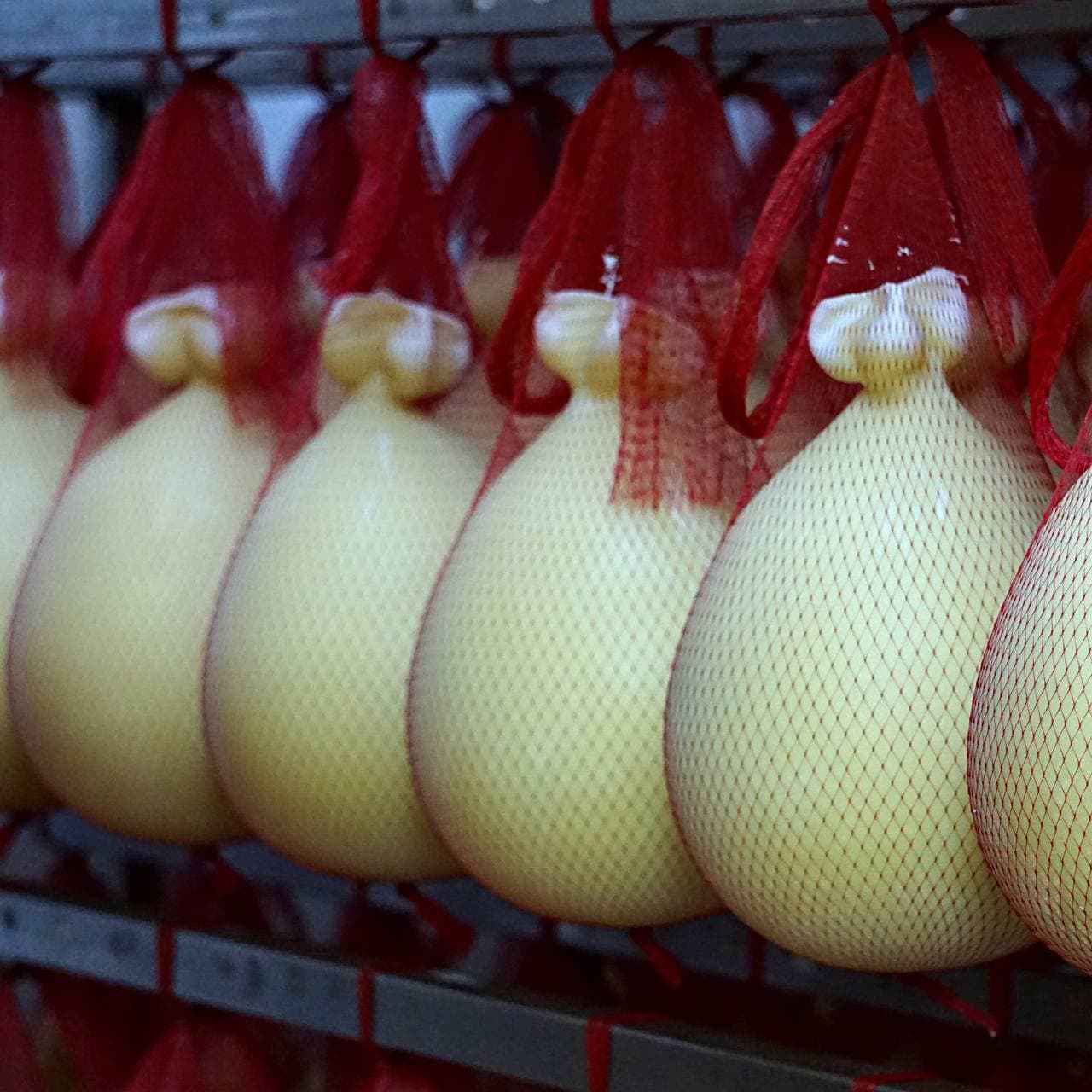 Da Giovanni Borrodde per scoprire su casizolu, formaggio del Montiferru